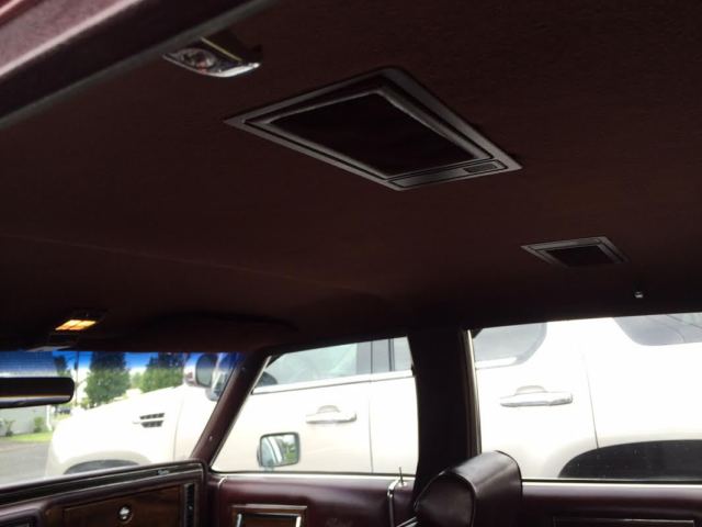 1986 Cadillac Fleetwood - photo 2