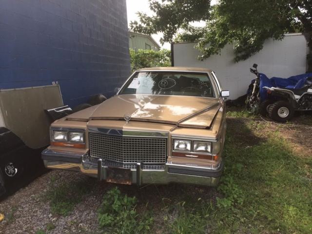 1986 Cadillac Fleetwood - photo 9