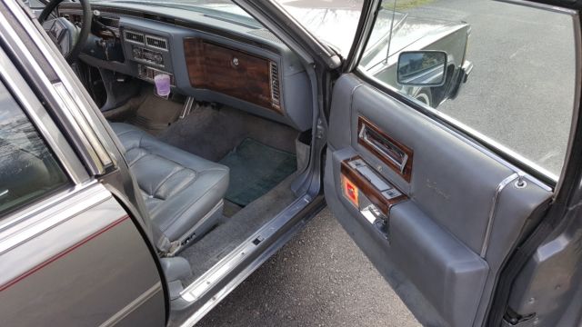 1986 Cadillac Fleetwood - photo 10