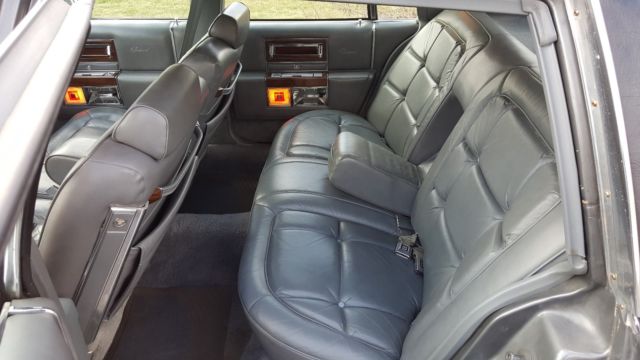 1986 Cadillac Fleetwood - photo 6