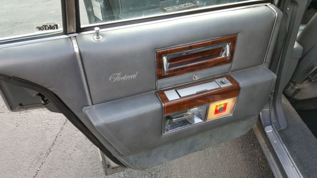 1986 Cadillac Fleetwood - photo 8