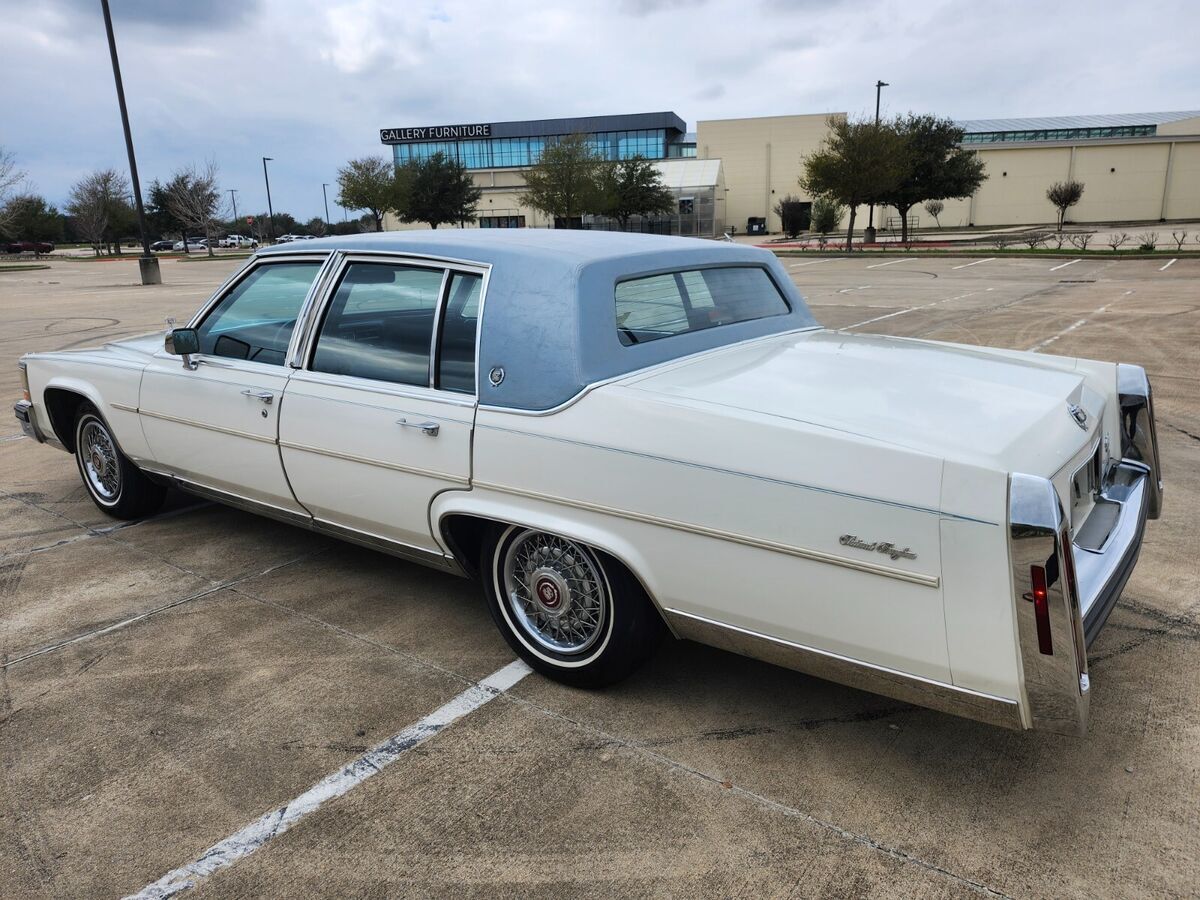 1986 Cadillac Fleetwood BROUGHAM - photo 9