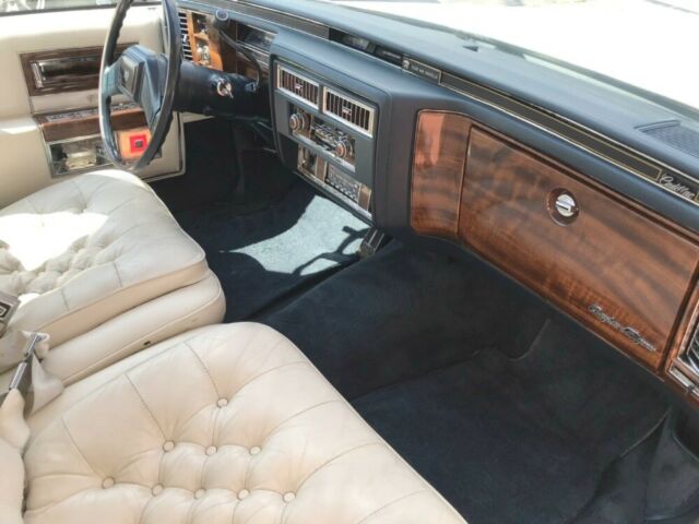 1986 Cadillac Fleetwood Brougham D'elegance - photo 13