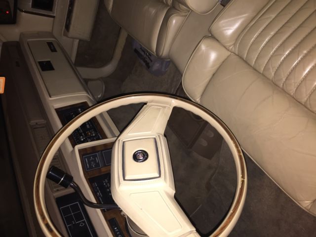 1986 Cadillac Fleetwood - photo 3