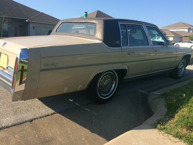 1986 Cadillac Fleetwood Brougham - photo 5