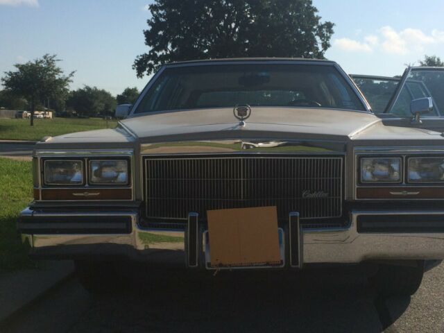 1986 Cadillac Fleetwood Brougham - photo 6