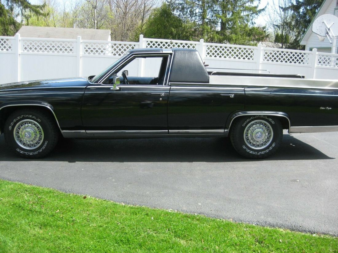 1986 Cadillac Fleetwood - photo 2