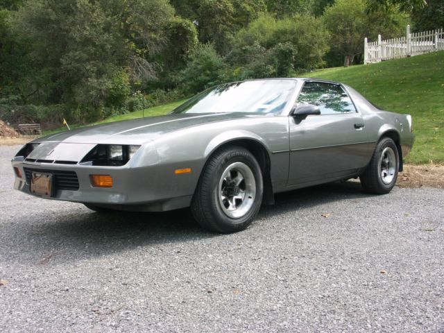 1986 Chevrolet Camaro 2 DOOR SPORT COUPE - photo 3
