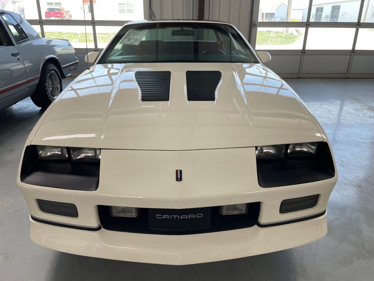 1986 Chevrolet Camaro - photo 12