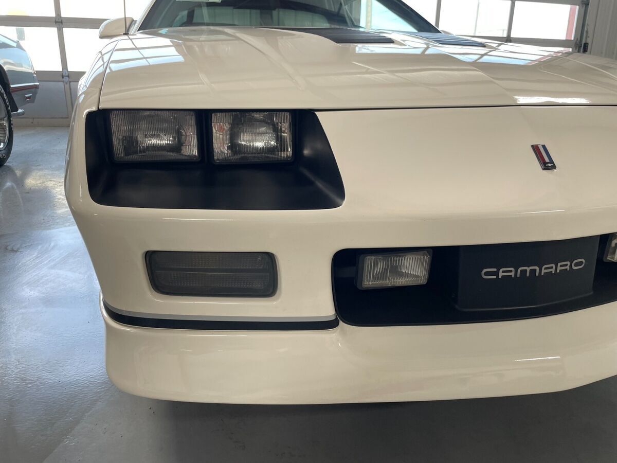 1986 Chevrolet Camaro - photo 13