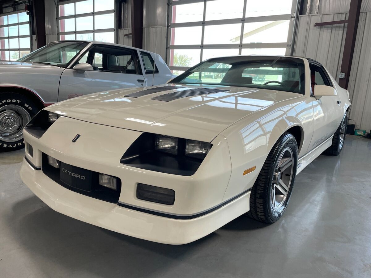 1986 Chevrolet Camaro - photo 4