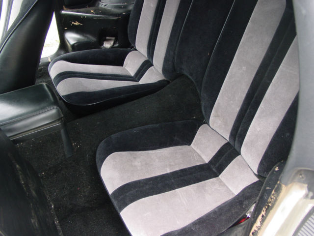 1986 Chevrolet Camaro Z28 IROC - photo 10