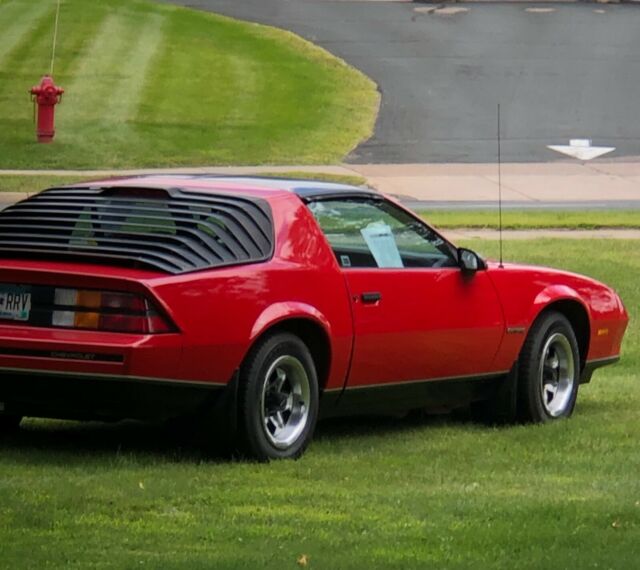 1986 Chevrolet Camaro - photo 10