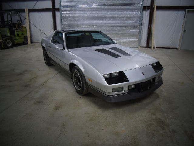 1986 Chevrolet Camaro Z28 - photo 2