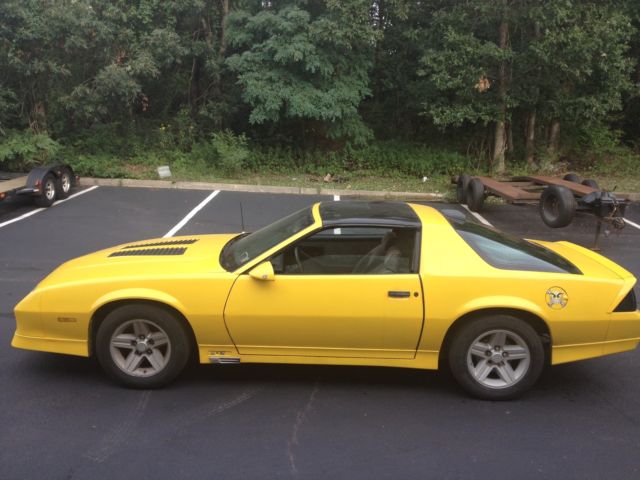 1986 Chevrolet Camaro - photo 3