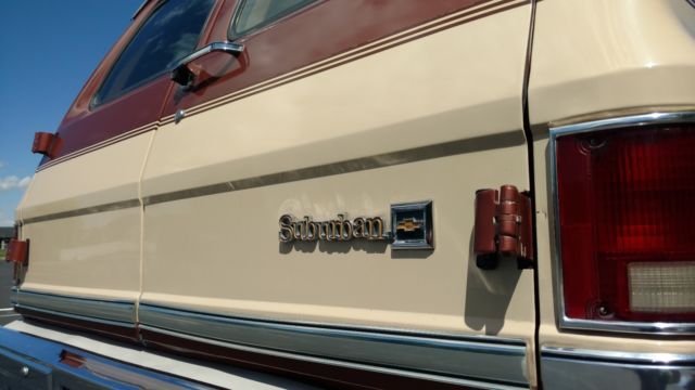 1986 Chevrolet Suburban Silverado - Trailering Special - photo 10