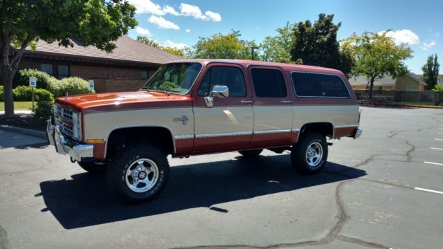 1986 Chevrolet Suburban Silverado - Trailering Special - photo 2