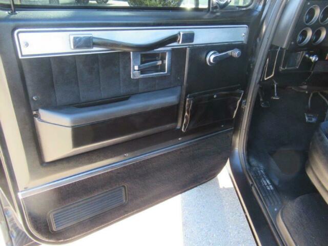 1986 Chevrolet C-10 C-10 4X4 Square Body - photo 11