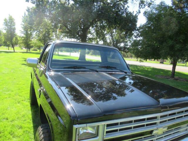 1986 Chevrolet C-10 C-10 4X4 Square Body - photo 8