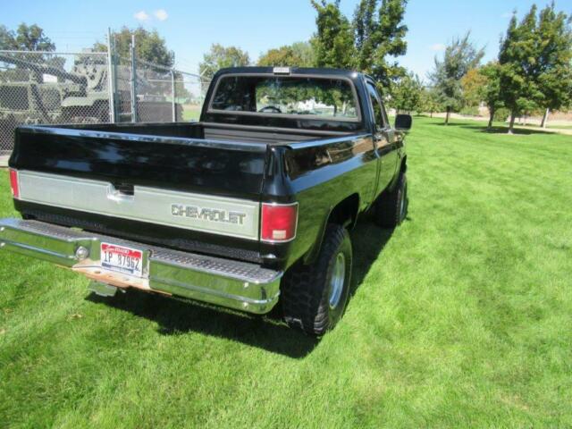 1986 Chevrolet C-10 C-10 4X4 Square Body - photo 9