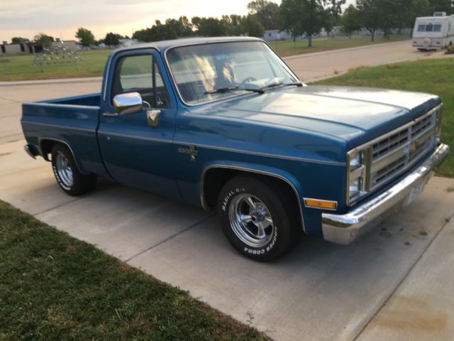 1986 Chevrolet C-10 - photo 2