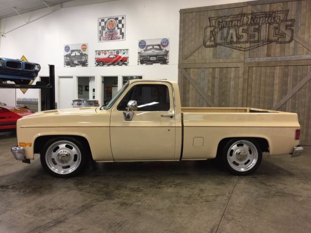 1986 Chevrolet C-10 Custom - photo 2