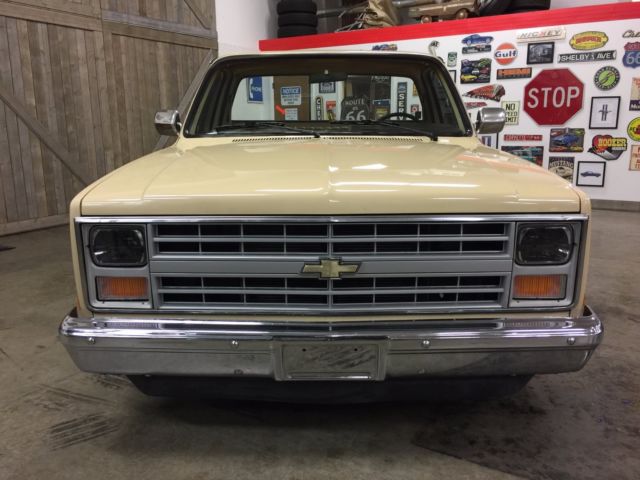 1986 Chevrolet C-10 Custom - photo 4
