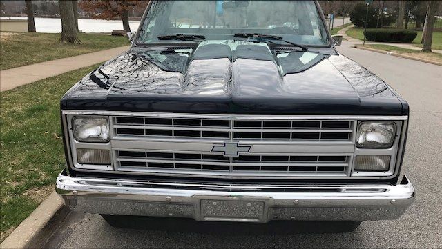 1986 Chevrolet C-10 -- - photo 2