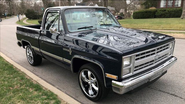 1986 Chevrolet C-10 -- - photo 3