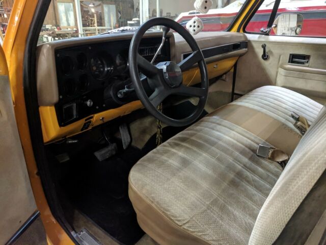 1986 Chevrolet C-10 Custom Deluxe - photo 12