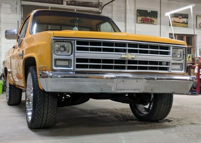 1986 Chevrolet C-10 Custom Deluxe - photo 3