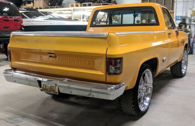 1986 Chevrolet C-10 Custom Deluxe - photo 4