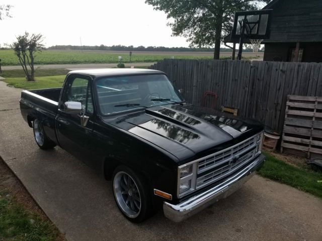 1986 Chevrolet C10 LS1'lowered 1986 Chevrolet C-10