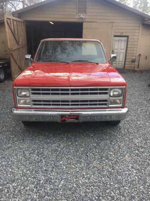 1986 Chevrolet C-10 Scottsdale Package - photo 2