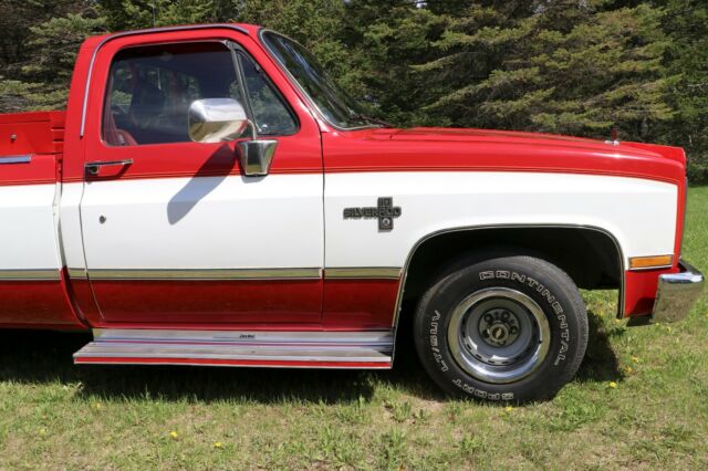 1986 Chevrolet C-10 Silverado - photo 3