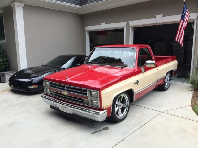 1986 Chevrolet C-10 Custom Standard Cab Pickup 2-Door - photo 10
