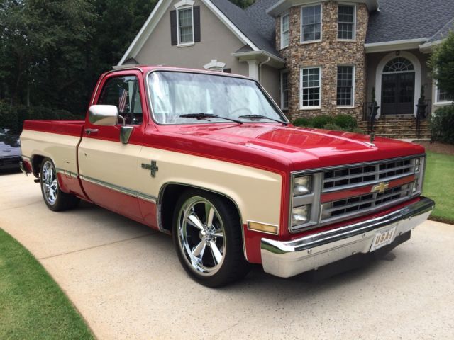 1986 Chevrolet C-10 Custom Standard Cab Pickup 2-Door - photo 2