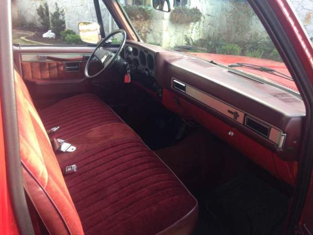 1986 Chevrolet C-10 Silverado Standard Cab Pickup 2-Door - photo 11