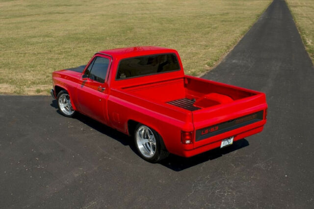 1986 Chevrolet C10 Square Body Custom Shortbed Pickup Truck Frame-Off Restore - photo 10