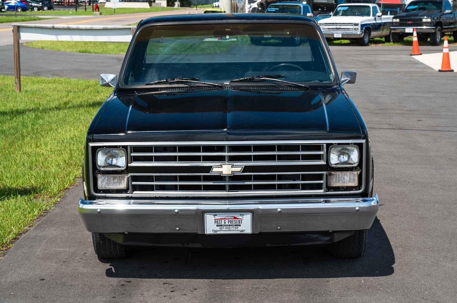 1986 Chevrolet C-10 Step Side Pickup, Crate Engine - photo 10