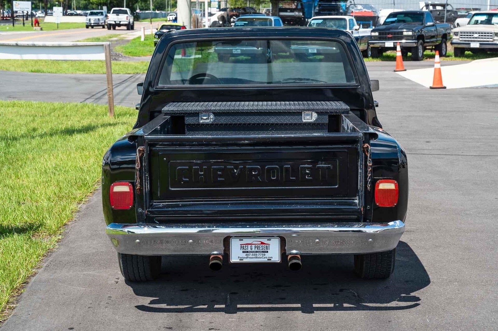1986 Chevrolet C-10 Step Side Pickup, Crate Engine - photo 5
