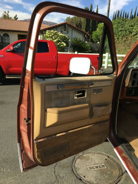 1986 Chevrolet Silverado 2500 - photo 8
