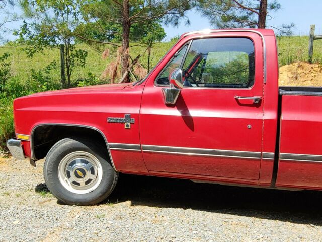 1986 Chevrolet C/K Pickup 2500 - photo 2