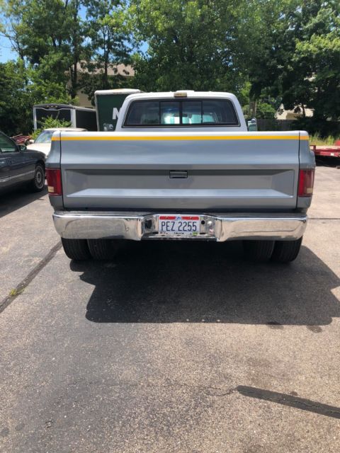 1986 Chevrolet C30 - photo 4