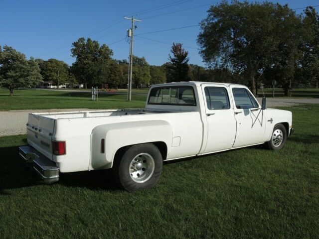 1986 Chevrolet Silverado 3500 base - photo 7