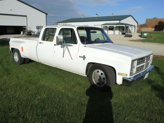 1986 Chevrolet Silverado 3500 base - photo 9