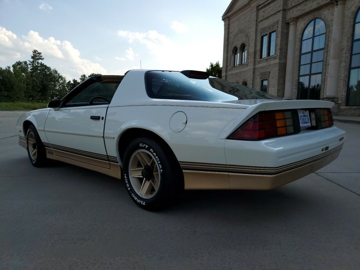 1986 Chevrolet Camaro - photo 6