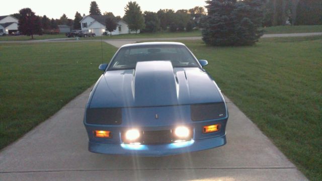 1986 Chevrolet Camaro - photo 3