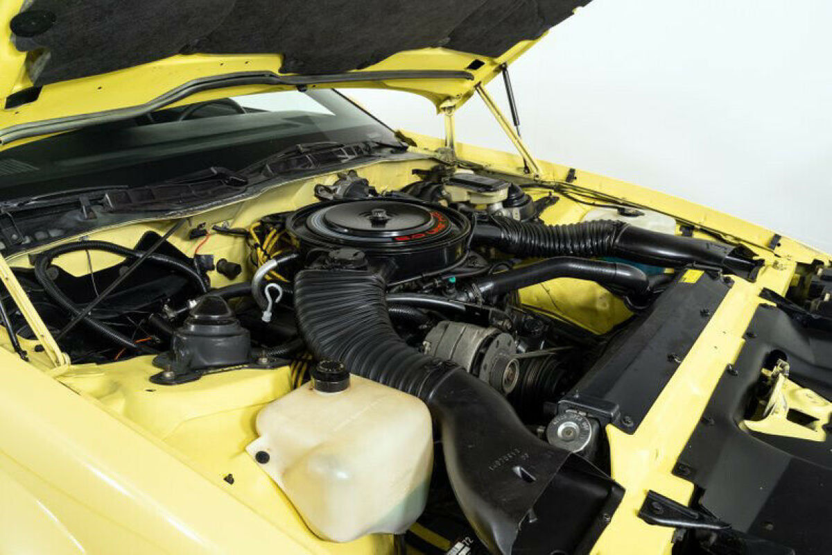1986 Chevrolet Camaro IROC-Z - photo 3