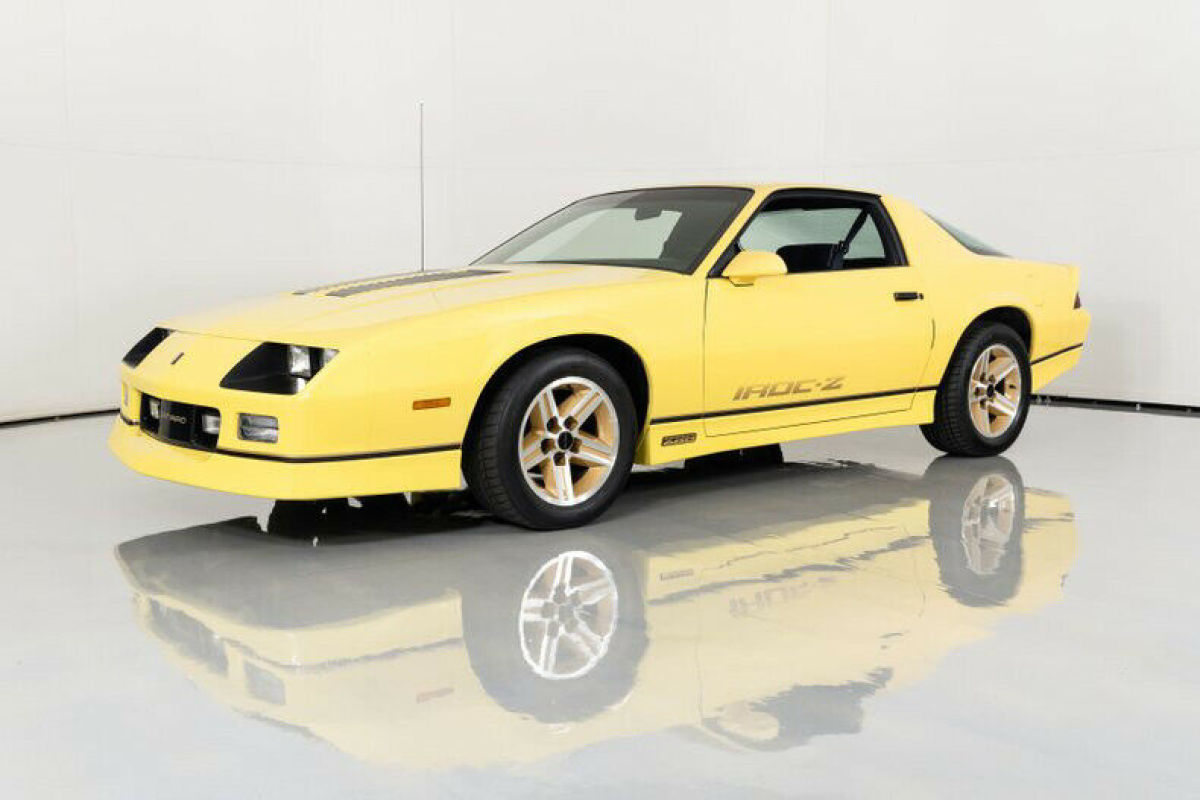 1986 Chevrolet Camaro IROC-Z - photo 5
